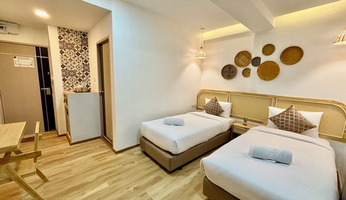 Classic Twin Room