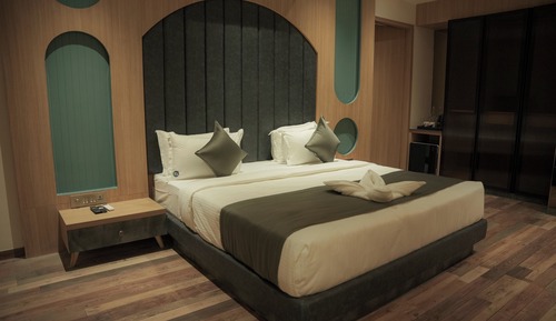 Luxury Suite