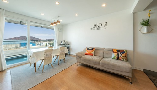 Basic Room, 2 Bedrooms (sum D(No pets allowed / Private BBQ))