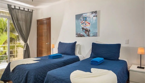 Superior Apartment, Ocean View, Oceanfront