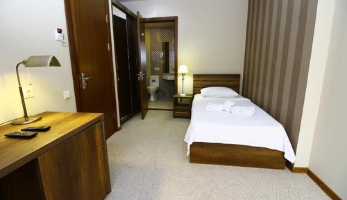 Standard Single Room, Balcony, Garden View