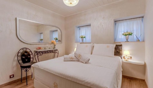Junior Double Room