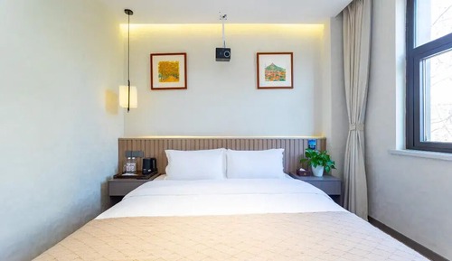 Basic Double Room, Non Smoking, Courtyard Area