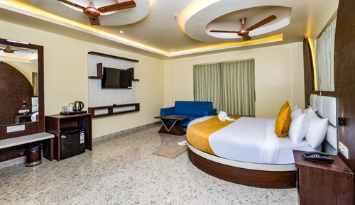 Honeymoon Suite