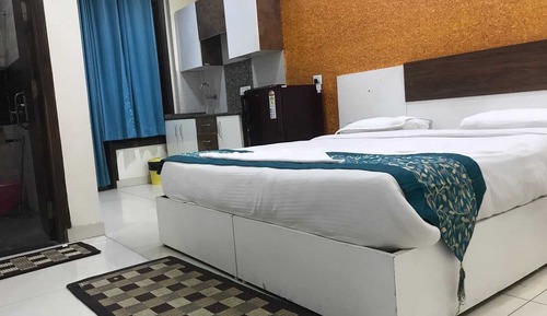 Deluxe Double Room, City View