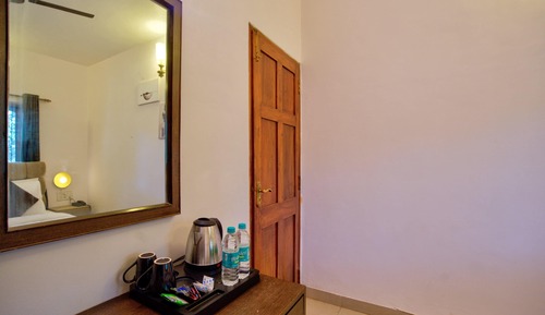 Deluxe Room, 1 King Bed