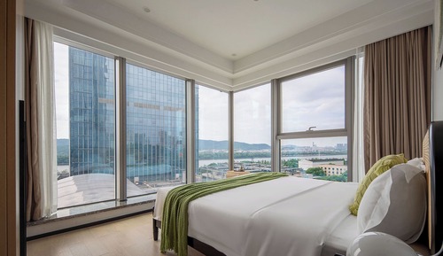 Exclusive Studio Suite, City View