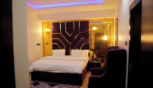 Junior Room, Balcony, City View