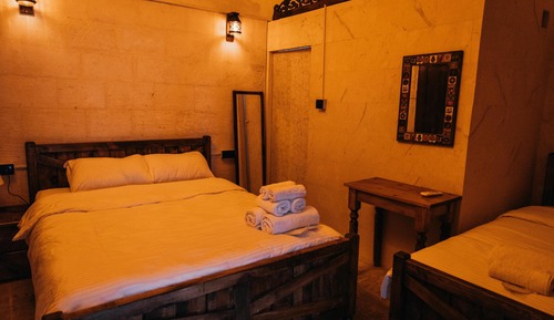 Room, Courtyard View