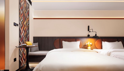 Comfort Twin Room, City View