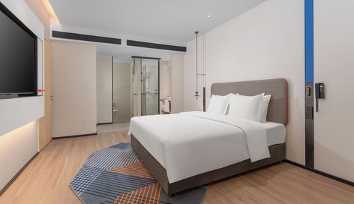 1 Bedroom Suite Stocked Minibar