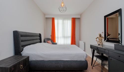 Deluxe Residence 2 rooms 1 saloon with a balcony