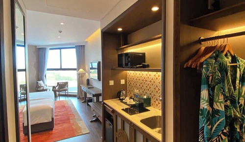 Deluxe Double Room, Partial Ocean View