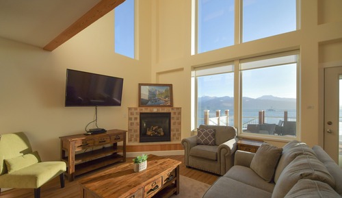 Luxury Condo, Jetted Tub, Ocean View (713)