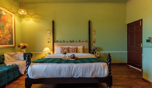 Signature Room