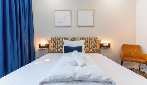Single Room, 1 Large Twin Bed