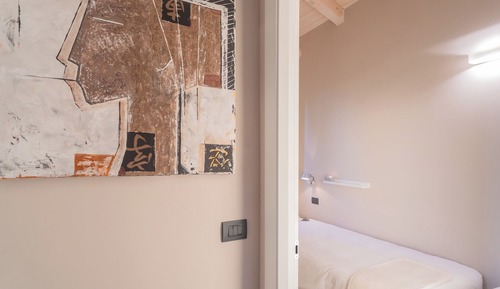 Apartment (2 Bedrooms)