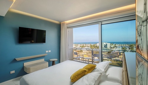 Romantic Room, Sea View