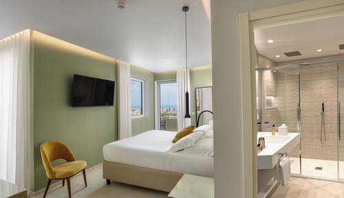 Superior Quadruple Room, Balcony, Sea View