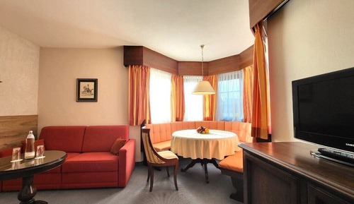 Deluxe Double or Twin Room, Balcony, Mountain View