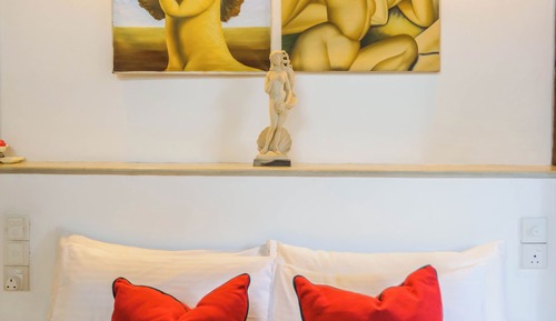 Traditional Suite