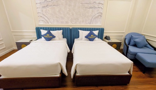 Superior Twin Bed