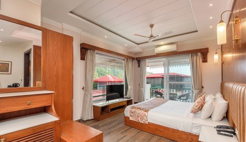 Family Quadruple Room, Balcony, Mountain View