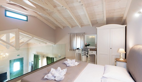 Luxury Villa, Mountain View