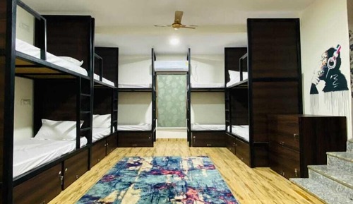Premier Shared Dormitory