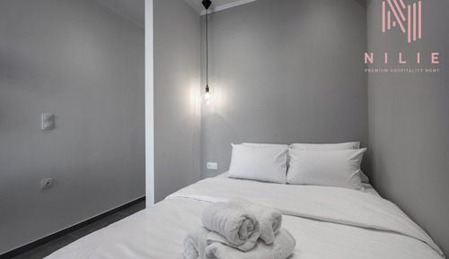 Panoramic Studio, Balcony, City View