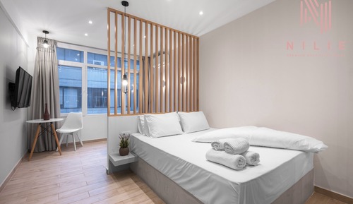 Standard Studio, Kitchenette