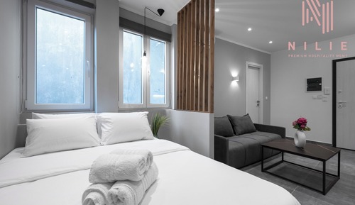 Studio, Kitchenette