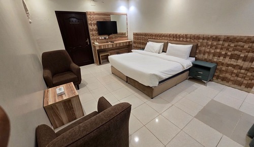 Deluxe Studio, City View