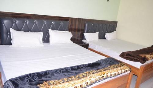 Deluxe Quadruple Room, City View