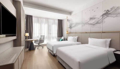 Deluxe Room, 2 Twin Beds, Non Smoking