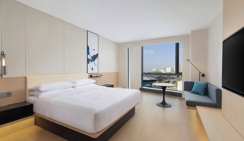 Room, 1 King Bed, Non Smoking