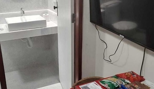 Double Room, No Windows