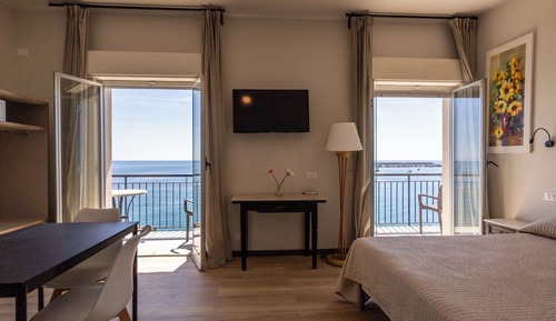 Superior Studio, Balcony, Sea View