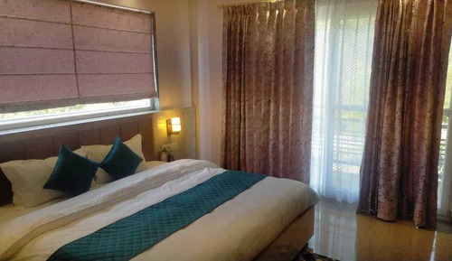 Superior Double Room, Balcony, Mountain View