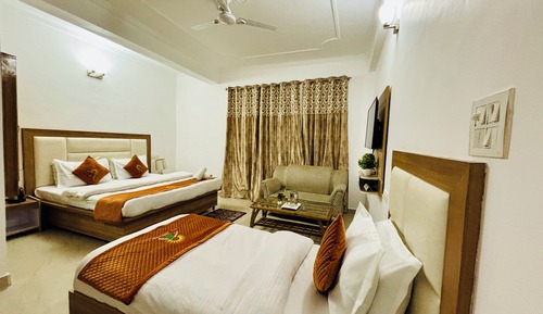 Deluxe Triple Room