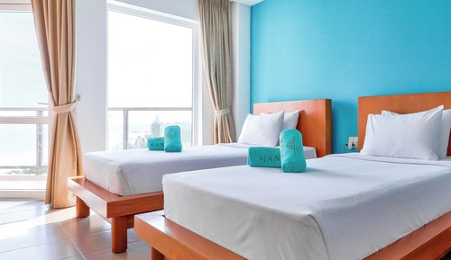Executive Twin Bed with Balcony Sea View