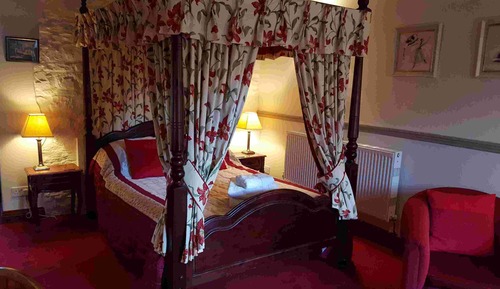 Standard Room, 1 King Bed