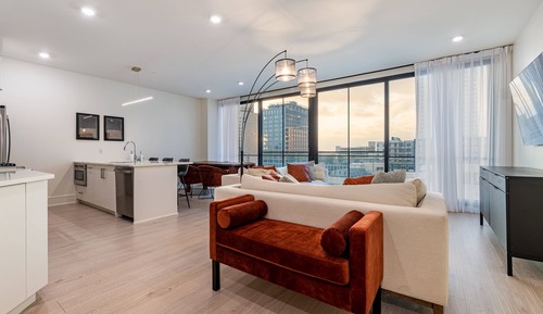 Classic Apartment, 3 Bedrooms, Balcony