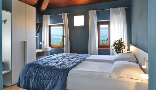 Double or Twin Room, Lake View