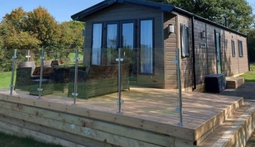 Long Meadow View Luxury Lodge