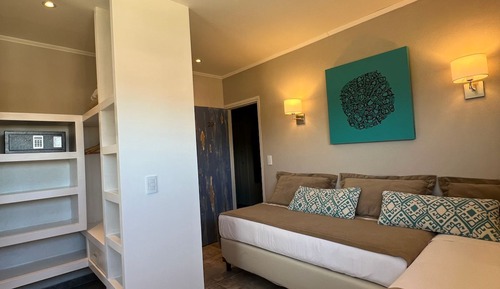 Premium Quadruple Room, Partial Sea View