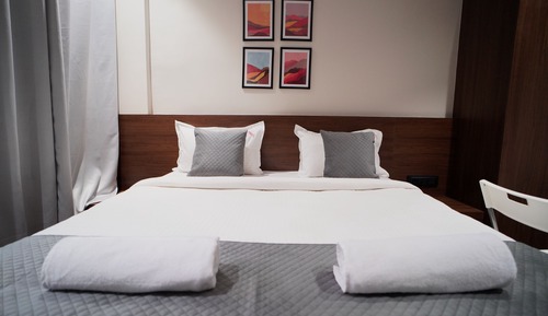 Standard Room, 1 Queen Bed, Non Smoking, City View
