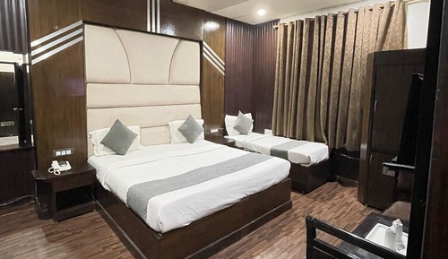 Premium Triple Room