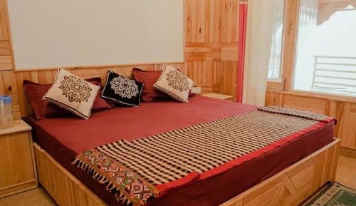 Deluxe Suite, Balcony