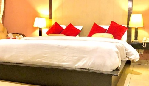 Deluxe Double Room, City View